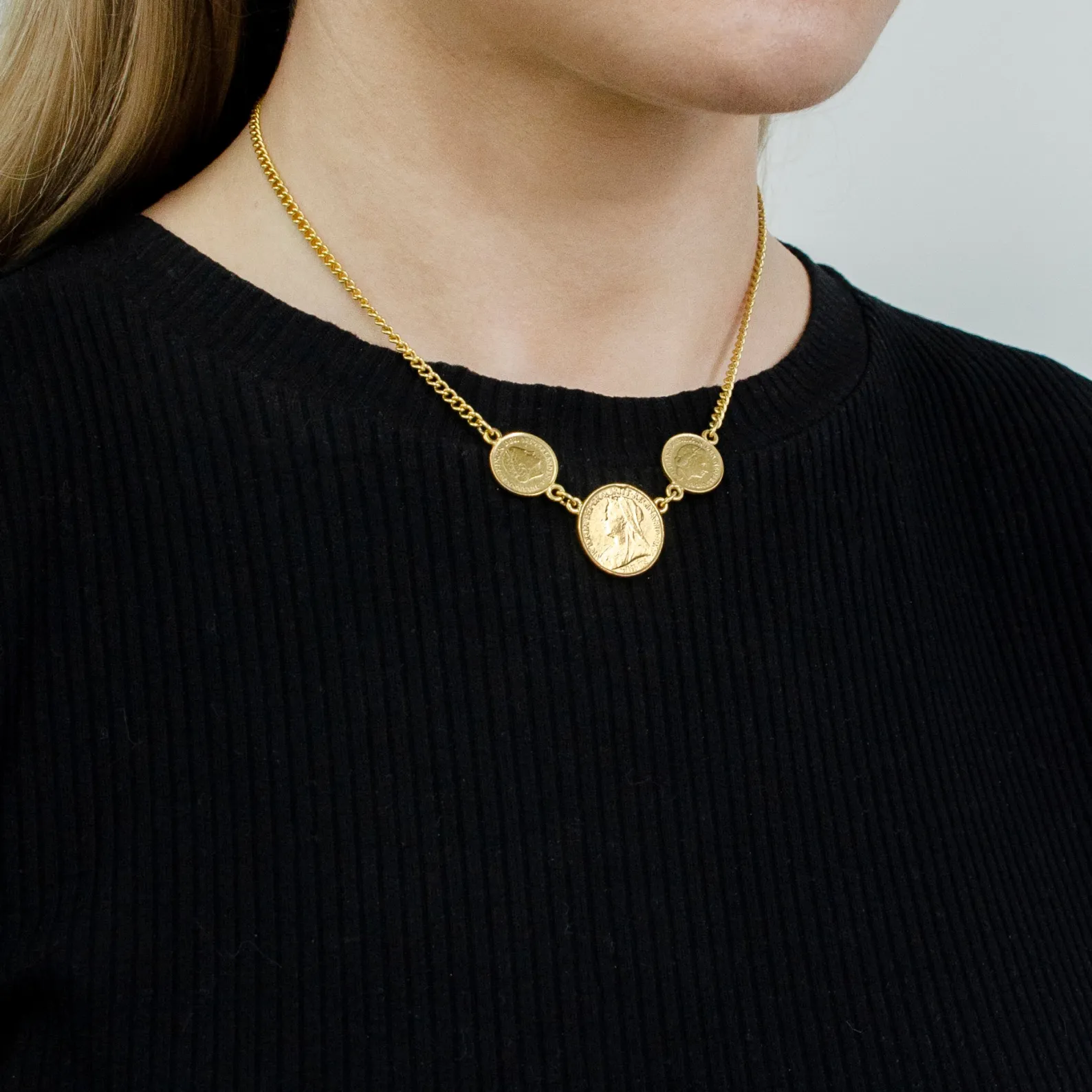 Ben-Amun Aziza Necklace Store